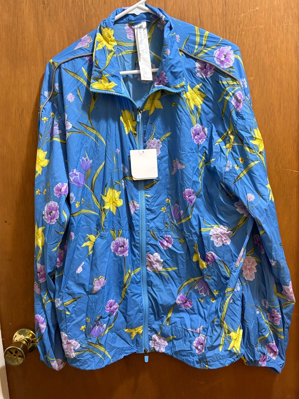 Fabletics Flyweight Windbreaker - Picture 2 of 5